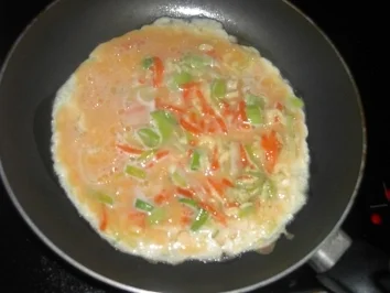Rezept: Schaum - Gemüse - Omelette Bild Nr. 2 Schaum - Gemüse - Omelette - Rezept - Bild Nr. 2