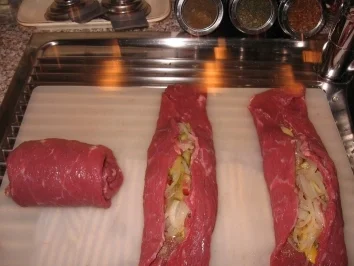 Badische Rinderrouladen mit Kräuter-Salzkartoffeln - Rezept - Bild Nr. 7