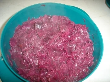 Rezept: Bratwurst mit Kartoffelschmarren und Blaukraut Bild Nr. 2 Bratwurst mit Kartoffelschmarren und Blaukraut - Rezept - Bild Nr. 2