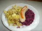 Bratwurst mit Kartoffelschmarren und Blaukraut - Rezept