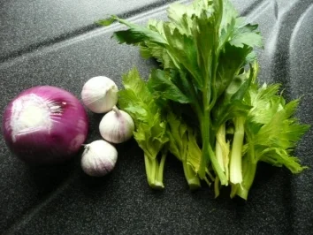 MEERESFRÜCHTE:Muscheln in Tomaten-Weißwein-soße mit Tagliatelle - Rezept - Bild Nr. 4