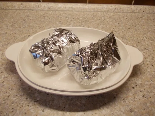 Schafskäse im Oliven-Kräuter-Bett - Rezept - Bild Nr. 5