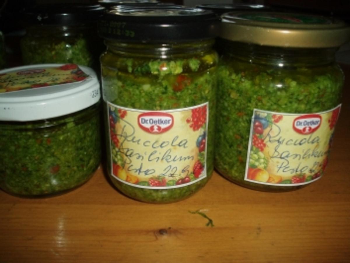 Ruccola Basilikum Pesto Rezept Mit Bild Kochbar De