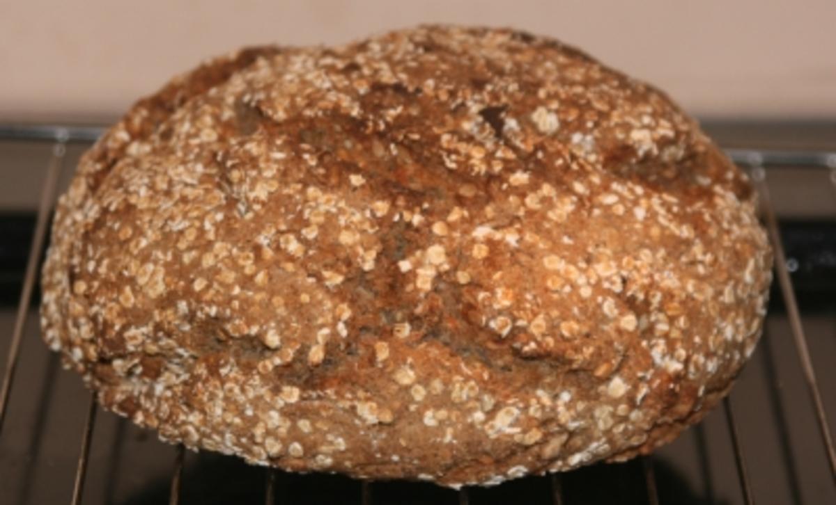 Dinkel-Roggen-Vollkornbrot - Rezept