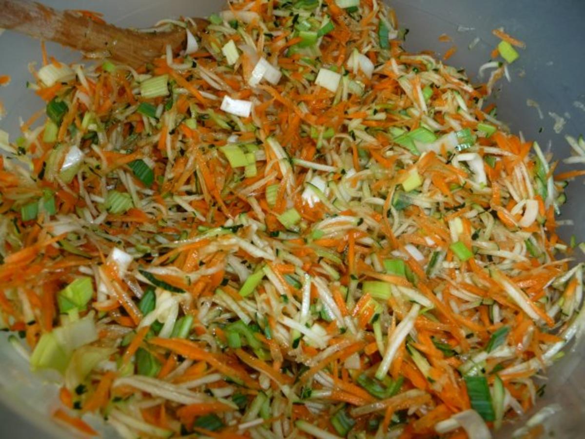 Zucchini-Karottenpuffer - Rezept - Bild Nr. 2