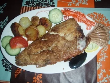 Makrele nach Müllerinart und Salat - Rezept - Bild Nr. 2