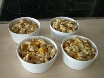 Rezept: Lavendel-Pfirsich-Crumble Bild Nr. 5 Lavendel-Pfirsich-Crumble - Rezept - Bild Nr. 5