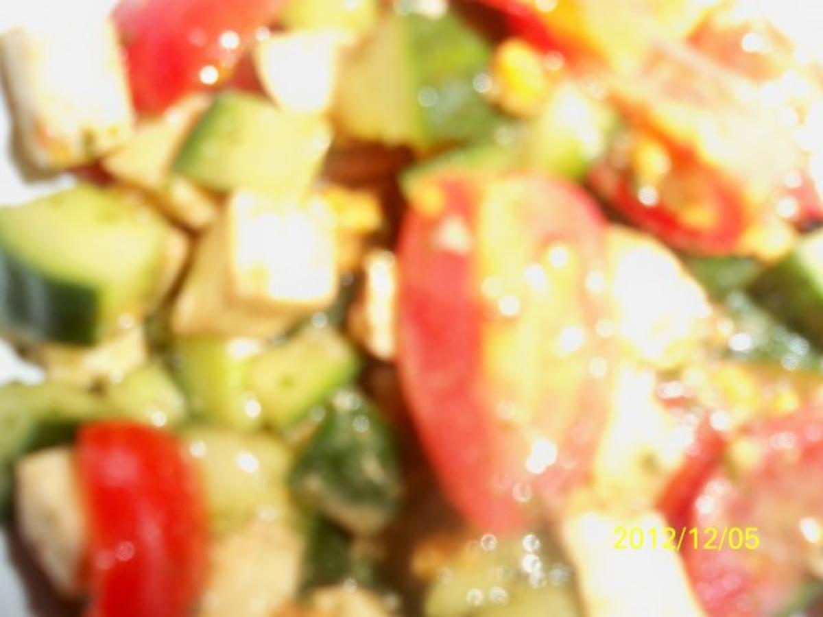 tomate-mozarella-salat ala tueni - Rezept - Bild Nr. 2