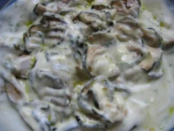 Gebratene Zucchini in Joghurtsoße - Rezept