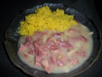 Rezept: Ragout von gepökeltem Eisbein mit Spargel Ragout von gepökeltem Eisbein mit Spargel - Rezept