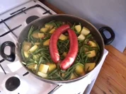 Hirschwurst mit Bohneneintopf - Rezept