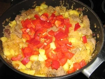 Gulaschpfanne vom Rind  -  Szegediner Art - Rezept - Bild Nr. 8