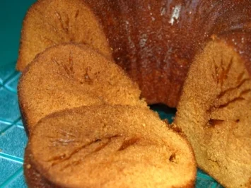 Rezept: Malaiische Karamelkuchen (Kek Gula Hangus) Malaiische Karamelkuchen (Kek Gula Hangus) - Rezept