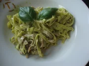 Spagetti mit Pesto, Rahm und Schinken - Rezept - Bild Nr. 466