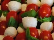 Basilikum - Mozzarella -  Spießchen - Rezept