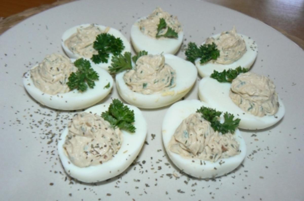 gefüllte Eier nach Kräuterhexen-Art - Rezept