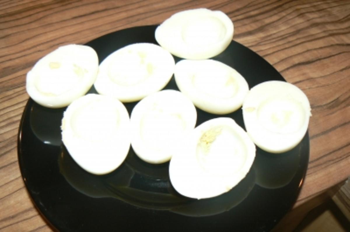 gefüllte Eier nach Kräuterhexen-Art - Rezept - Bild Nr. 2