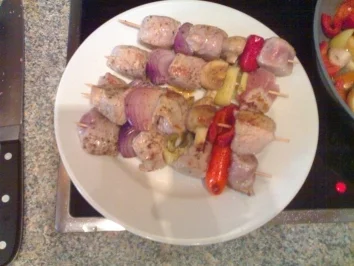 Rezept: Fleischspiese auf Grillgemüse Fleischspiese auf Grillgemüse - Rezept