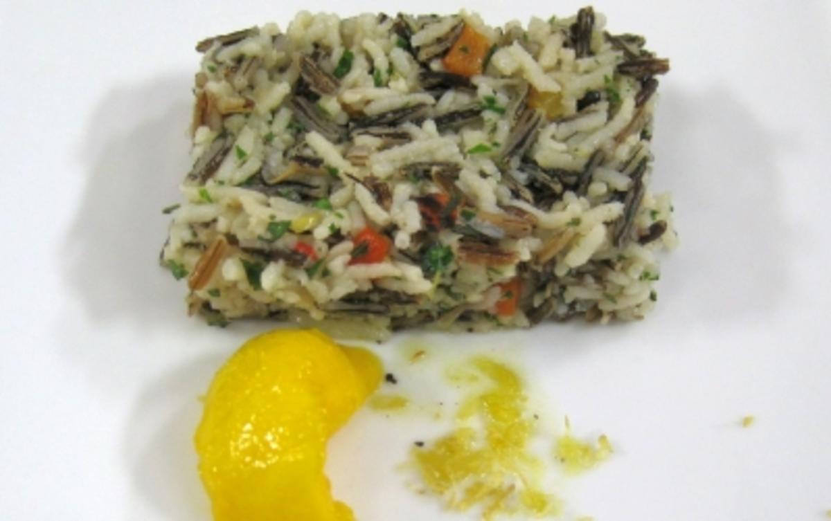 Lauwarmer Reissalat mit Mangonocken - Rezept