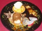Goldiges Quittengelee, Two in one cream, Hippe Ananas - Royaltons dessert tray - Rezept