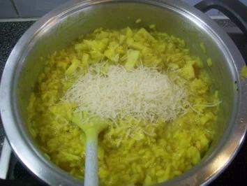 Hühnchenbrust mit Feigen und roten Zwiebeln an Curry-Apfel-Risotto - Rezept - Bild Nr. 9