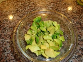 Avocado trifft Früchtchen zum Frühstück - Rezept - Bild Nr. 4