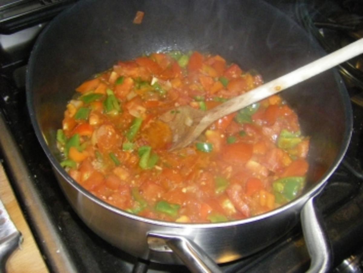 Chorizo-Hackburger mit scharfer Tomatensauce - Rezept - Bild Nr. 5