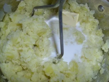 Kasselergulasch auf Kartoffelmus - Rezept - Bild Nr. 8