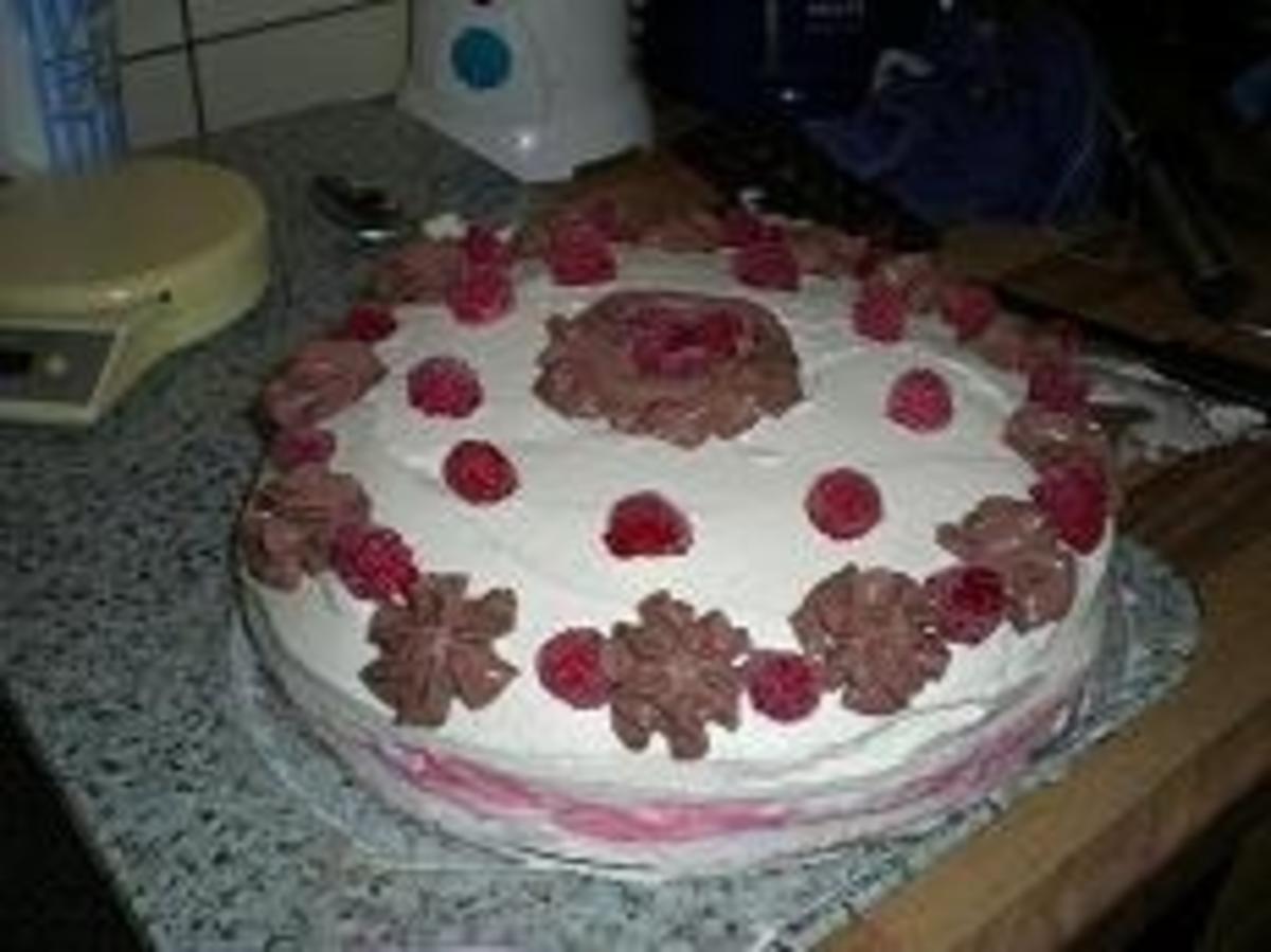 Himbeer Joghurt Torte - Rezept - Bild Nr. 2
