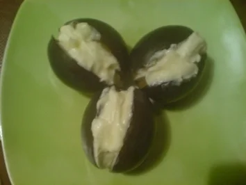 Rezept: Fingerfood "Pflaumen mit weißer Schokocreme" Bild Nr. 3 Fingerfood "Pflaumen mit weißer Schokocreme" - Rezept - Bild Nr. 3