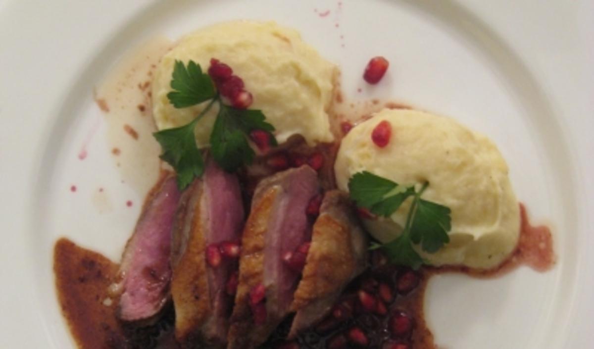 Khoreshe Fesenjan - Entenbrust mit Walnüssen und Granatapfelsoße ...