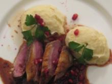 Khoreshe Fesenjan - Entenbrust mit Walnüssen und Granatapfelsoße - Rezept