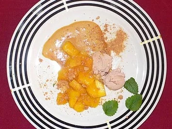 Rezept: Flambierte Mango mit Whiskey-Cream-Zabaione und Amarettini-Crunch Flambierte Mango mit Whiskey-Cream-Zabaione und Amarettini-Crunch - Rezept