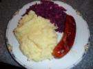 Gebratene Bockwurst mit Rotkohl und Kartoffelbrei - Rezept