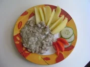 HAUPTGERICHT: CHAMPIGNON-HACK-PFANNE IN DILL-SENF-SOßE - Rezept