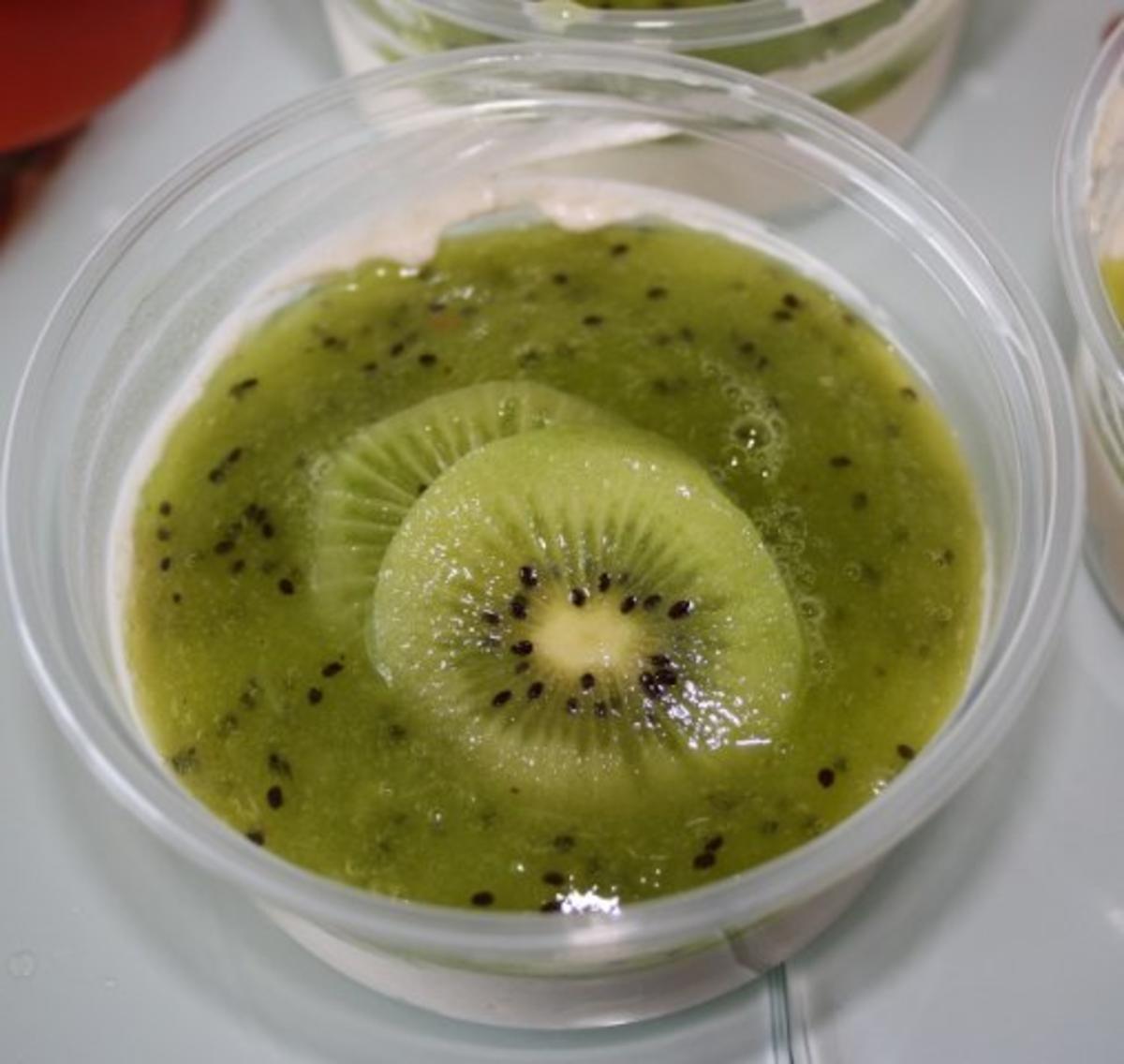 Zimt-Quark- Mousse mit Kiwisoße - Rezept - kochbar.de