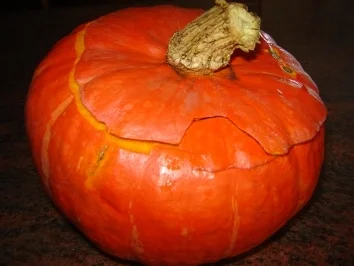 Rezept: Gefüllter Hokaido Kürbis Gefüllter Hokaido Kürbis - Rezept