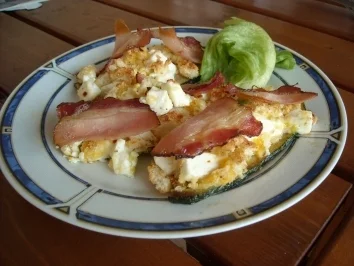 Rezept: Zucchini mit Feta überbacken Zucchini mit Feta überbacken - Rezept