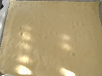 Pizza vom Blech - Rezept