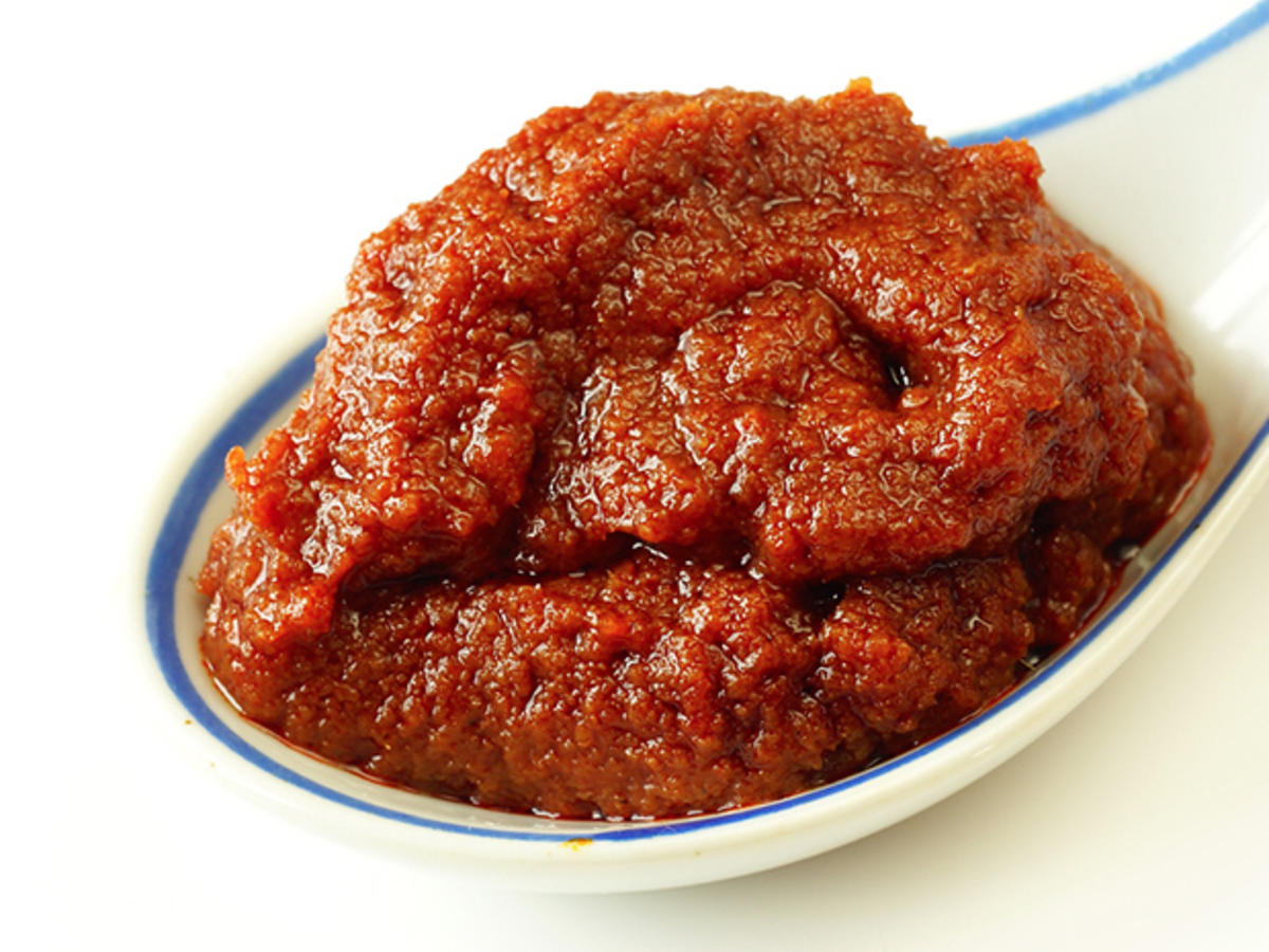 Rote Currypaste selbermachen - Rezept mit Bild - kochbar.de