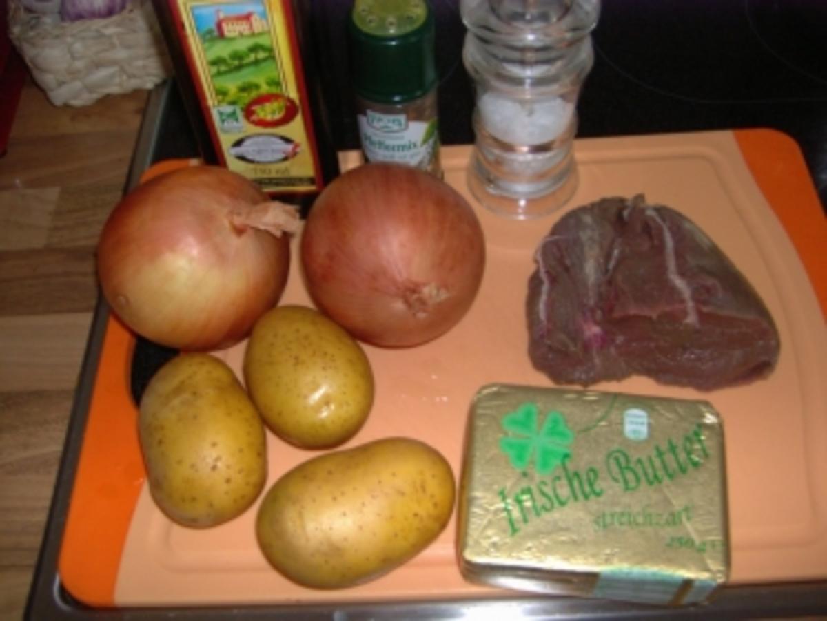 Zwiebelsteak mit Kartoffelspalten - Rezept - Bild Nr. 2