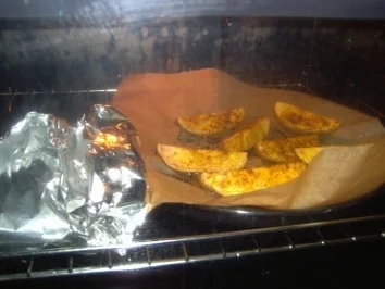 Rezept: Zwiebelsteak mit Kartoffelspalten Bild Nr. 3 Zwiebelsteak mit Kartoffelspalten - Rezept - Bild Nr. 3