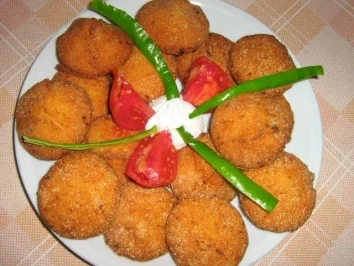 Rezept: Maismehl Krapfen Maismehl Krapfen - Rezept