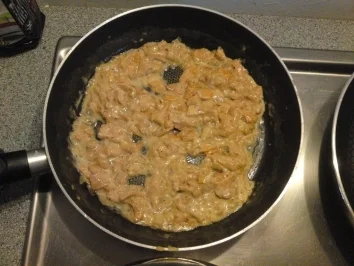 Rezept: Schweinekotelett mit Pfifferlingsauce auf Lasagnette Schweinekotelett mit Pfifferlingsauce auf Lasagnette - Rezept