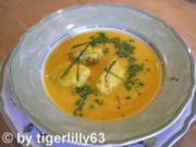 Kürbissuppe mit feurigen Käse-Nockerln - Rezept