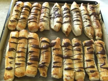 KLEINGEBÄCK - Uta's Nougatröllchen - Rezept