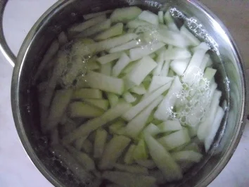 Hackklöpse mit Kohlrabi und Salzkartoffeln - Rezept - Bild Nr. 2