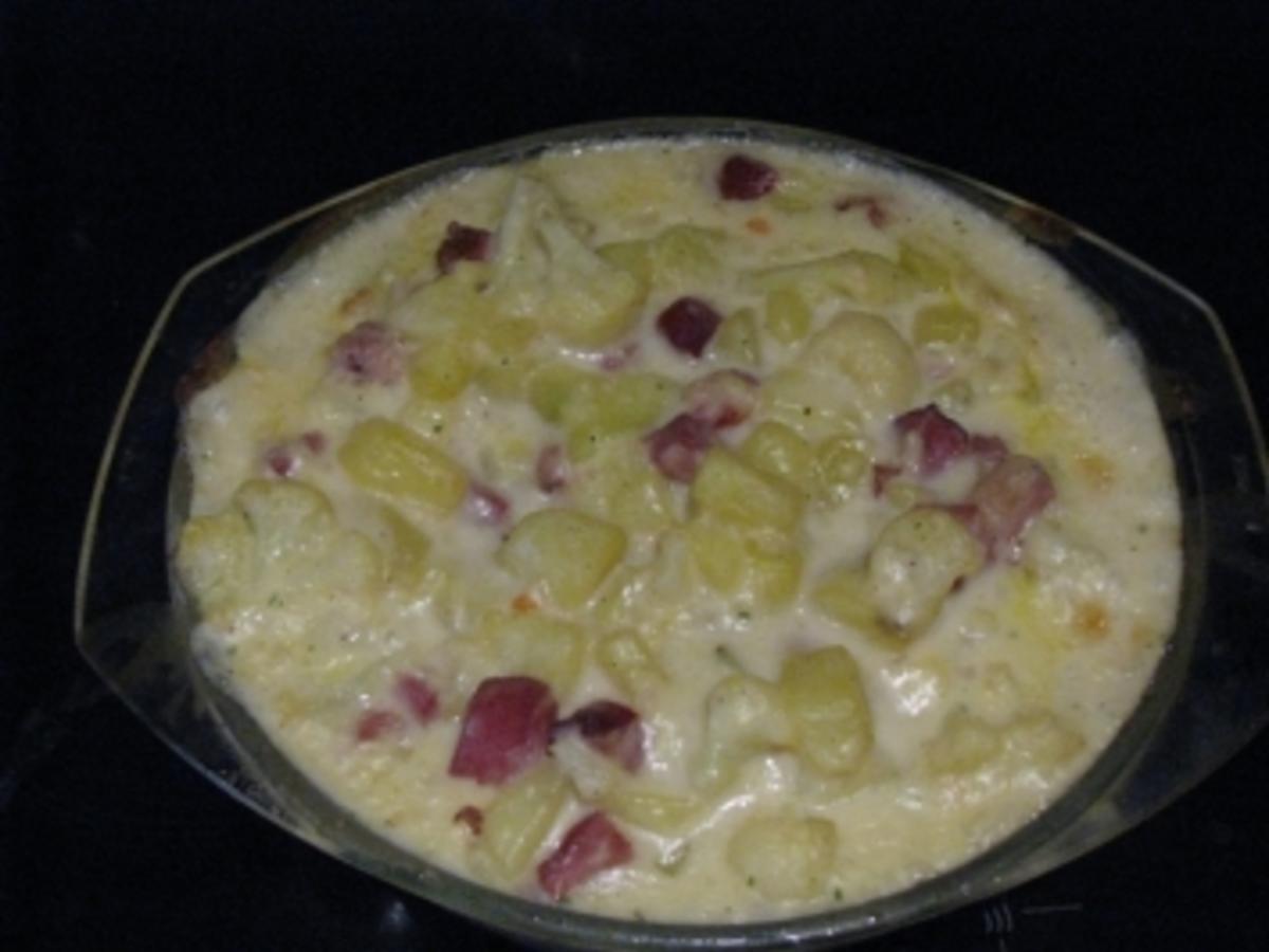 Kartoffelauflauf mit Blumenkohl und Kasseler - 90 kcal/100g