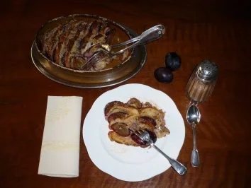 Rezept: Semmel-Zwetschgen-Schmarren Semmel-Zwetschgen-Schmarren - Rezept