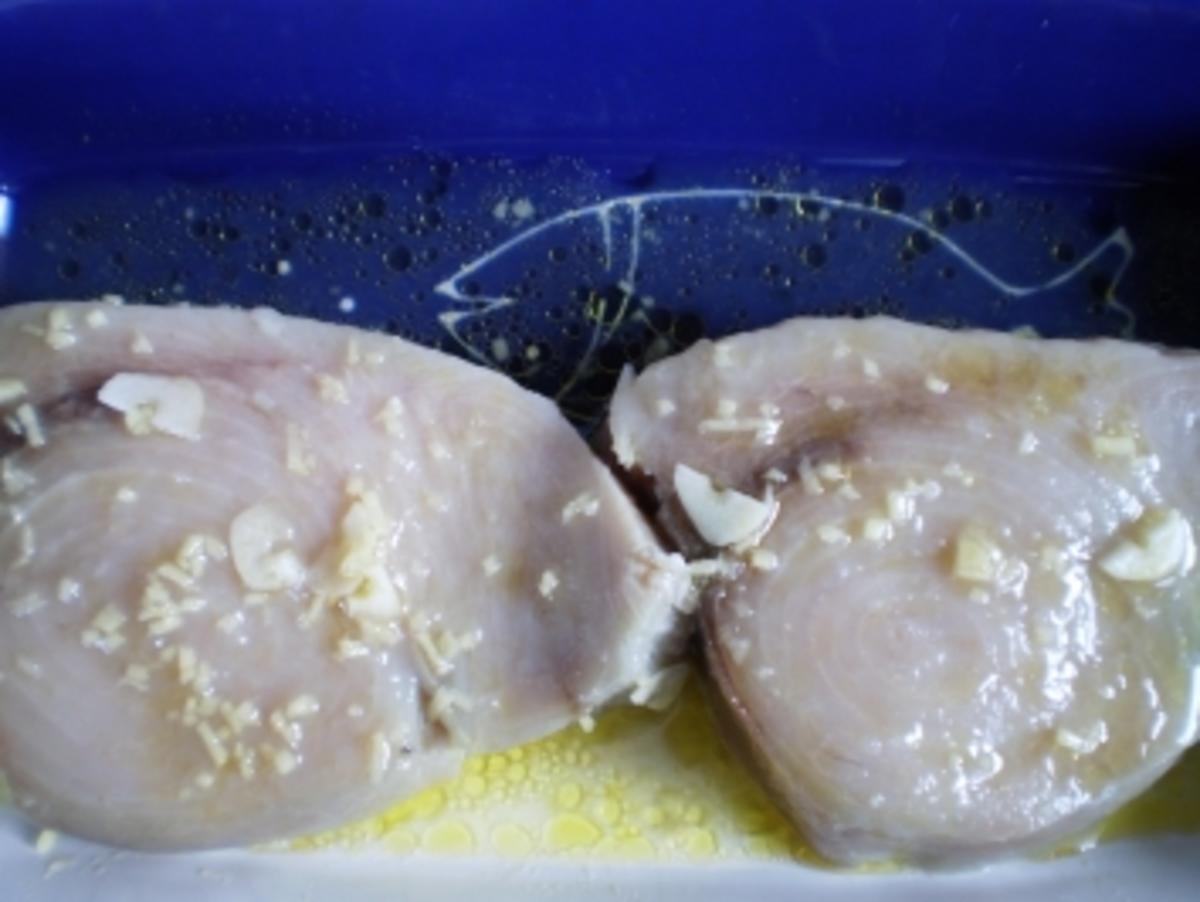 Aromatisierter Schwertfisch mit Beluga- Linsen und  Vanilleschaum - Rezept - Bild Nr. 2